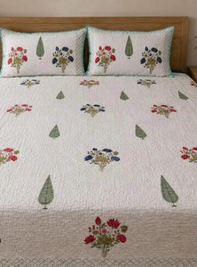 Juego de Edredón de Algodón con Estampado Floral Tradicional Hecho a Mano, Cubrecama Acolchado con Fundas de Almohada, Edredón Ligero Tamaño King - Product Image 5