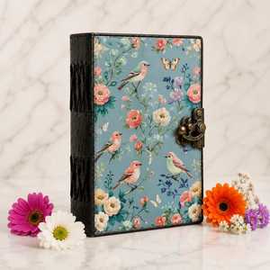 Diario de Tapa Dura con Espiral de Cuero y Diseño Floral, Estilo Vintage, Hecho a Mano - Product Image 5