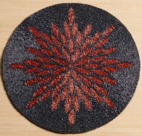 Set de table luxueux fait main avec des perles et des broderies par glowin fashion