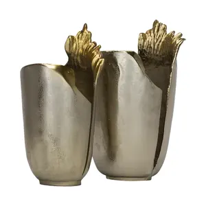Florero de Lujo Moderno de Hierro Ecológico con Diseño Costero y Acabado Dorado Premium para Decoración del Hogar en EE. UU. - Product Image 1