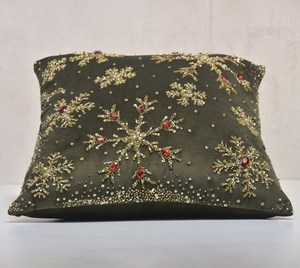 Housse de coussin brodée de luxe Aaliyan Impex, décoration perlée à la main, 100% coton, personnalisable pour canapé, chambre, intérieur de la maison - Product Image 5