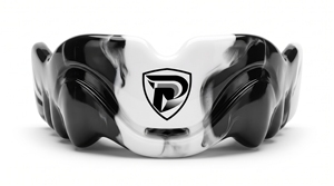 Protège-dents en caoutchouc souple Dumela International, design marbré noir et blanc, protection pour l'entraînement de boxe, unisexe - Product Image 1