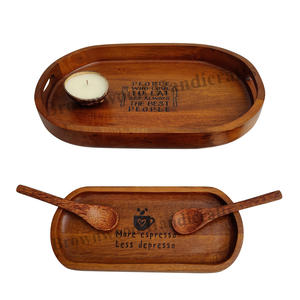 Plateau de service en bois de manguier de luxe avec poignées 4 sous-verres et plateau fini lisse résistant à l'eau pour les repas - Product Image 1