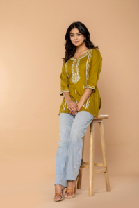 Top/Kurta de Algodón Bordado Color Mostaza para Mujer, Corte Regular, Largo Regular, Estilo Informal, Estilo India-Pakistán, Secado Rápido - Product Image 5