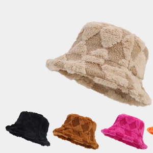Chapeau bob unisexe en fausse fourrure noir uni, bonnet d'hiver en peluche pour adulte, tricoté à la main, 56-58CM - Product Image 1
