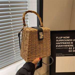 กระเป๋าสะพายข้างทรงสี่เหลี่ยมลายสัตว์ถักโครเชต์สำหรับผู้หญิง ดีไซน์เก๋ไก๋ทันสมัย - Product Image 1