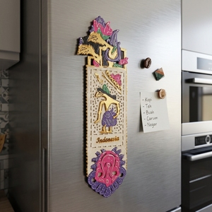 Imán de Refrigerador de Cuero con Diseño de Corona Rosa, Wayang Kulit Indonesio Hecho a Mano, Recuerdo Cultural Tradicional, Decoración para el Hogar - Product Image 5
