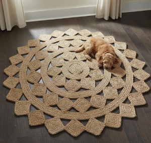 Alfombra geométrica de yute con diseño de rayos de sol, ofrece un lugar duradero y acogedor para mascotas y familiares. Disponible a precios de mayorista. - Product Image 1