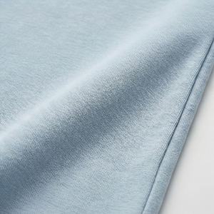 Camiseta de Manga Larga con Cuello Redondo para Mujer, Color Personalizado, Algodón Orgánico de Lujo, Preencogido, GOTS Premium, Corte Clásico Suave - Product Image 5