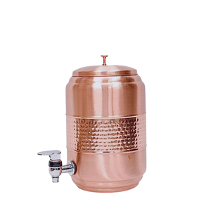 Distributeur d'eau artisanal en cuivre pur antique avec support en laiton, réservoir décoratif martelé de 10 L pour la santé ayurvédique - Product Image 6