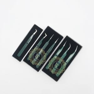 Pinzas probadas a mano sostenibles de color verde oscuro con punta plateada Etiqueta privada de alta calidad Oferta al por mayor Recubrimiento en polvo - Product Image 4