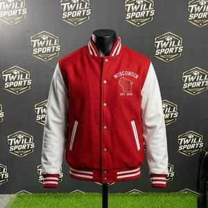 Chaqueta Universitaria de Wisconsin para Hombre, Roja y Blanca, con Mangas de Cuero PU, Bordada, Estilo Bomber, para Otoño, Uso Casual - Product Image 2