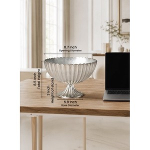 Bol de service en métal fait main avec un design cannelé, style classique pour la présentation des aliments - Product Image 2
