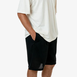 Shorts de sport pour homme en coton poly, logo personnalisé, respirants, pour la course à pied et la gym. - Product Image 1