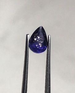 Iolite naturelle facettée, pierre de soleil taille poire. Iolite bleue, pierre de soleil taille poire. - Product Image 1
