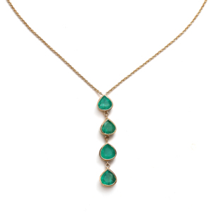 สร้อยคอรูปตัว Y ประดับมรกตสีเขียวธรรมชาติแบบผสมผสาน ตัวเรือนทองคำแท้ 18K สีเหลือง – ประดับพลอยรูปหยดน้ำและรูปมาร์คีส์แบบฝังขอบ  สร้อยแบบห้อยพลอย เหมาะสำหรับผู้ที่เกิดเดือนพฤษภาคม - Product Image 1