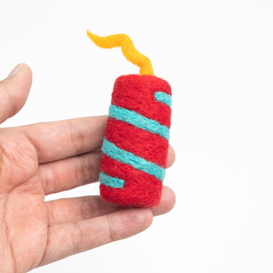 Juguete infantil de fieltro hecho a mano para el 4 de julio, con forma de petardo, para juego de simulación del Día de la Independencia, artesanía de lana de comercio justo, adorno. - Product Image 4