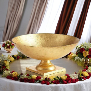 Bols à pieds en métal doré Bols ronds à pieds dorés - Product Image 3