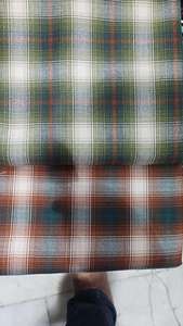 Tissu en coton acrylique léger de 150 g/m² de la même qualité que celui utilisé pour la confection de chemises et de vestes pour hommes et femmes - Product Image 3