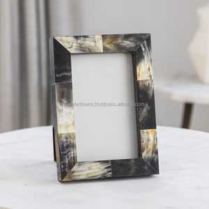 Cadre photo rectangulaire en bois et os à motif chevron, gris et blanc, moderne, décoratif, cadeau, pour exposition de mariage - Product Image 4