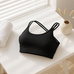 Soutien-gorge de sport à maintien élevé, crop top de fitness, crop top athlétique, haut d'entraînement sportif, soutien-gorge de yoga noir, soutien-gorge de sport noir, crop top d'entraînement - Product Image 4