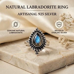 Bague en argent sterling 925 avec labradorite naturelle sertie clos, faite à la main, style bohème, forme poire, bijoux pour femme - Product Image 3