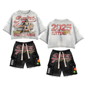 Conjunto de Dos Piezas de Ropa Urbana de Verano: Camisetas Gráficas Vintage Lavadas de Primera Calidad y Shorts de Mezclilla Desgastados - Product Image 1