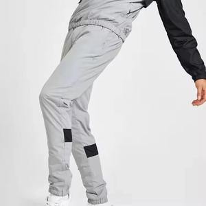 Factory Direct Selling Solid Color Lightweight Polyester Nylon <b>Wind</b> <b>Breaker</b> Custom Logo Streetwear Tracksuit for Men - Product Image 5
