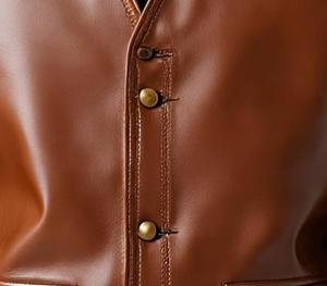 Chaleco de Cuero Genuino Marrón para Hombre, Cuello en V, Cierre de Botón de Una Sola Fila, Prenda Exterior Informal Elegante - Product Image 2