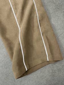 Conjunto Deportivo Unisex Personalizado Color Caqui con Bordado Personalizado, Chaqueta con Cierre de Alta Calidad en Poliéster/Nailon Ligero - Product Image 6