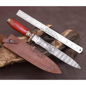 Nouveau Couteau à lame fixe de marque haut de gamme, Couteaux Dogger en Damas faits à la main avec manche en résine, Meilleur couteau de chasse de collection, Couteau de survie - Product Image 1