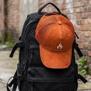 Gorra Trucker Personalizada One Apex con Malla Trasera, Gorra de Béisbol con Logotipo Bordado, Algodón Lavado, Ajustable, Unisex, Estilo Urbano - Product Image 4