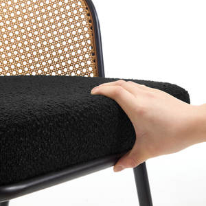 Lot de 2 chaises de salle à manger rembourrées à dossier en rotin pour restaurant - Product Image 5