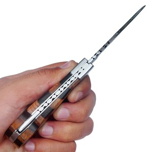 Cuchillo Plegable de Acero Damasco Nordic Forge con Mango de Madera de Olivo y Palisandro, Funda, para Bolsillo, EDC, Caza, Camping, Grado Industrial - Product Image 4