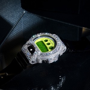 Reloj Digital de Acero Inoxidable Estilo Hip Hop, con Cristal de Zafiro, Bisel Plateado, Correa con Piedras Brillantes, para un Look Moderno y Atrevido - Product Image 2