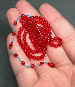 Lot de 33 perles de tasbih artisanales en acrylique, bois et cristal pour la prière musulmane - Vente en gros à prix abordable - Product Image 1