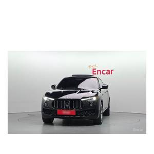 Maserati Levante 3.0 S AWD GranLusso 2019, 63,988 km, Automático, Volante a la Izquierda, Asientos de Cuero, Cámara Trasera - Product Image 3