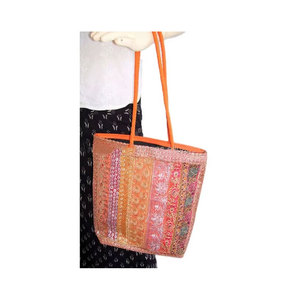 Sacs à bandoulière ethniques brodés pour femmes, sac à main bohème traditionnel fait à la main, sac à main élégant brodé à la mode pour les voyages - Product Image 3