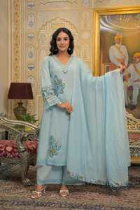 Ensemble Kurti et pantalon pour femme en coton bleu clair avec broderie numérique, séchage rapide, coupe classique, longueur genou, tenue décontractée, Inde - Product Image 3