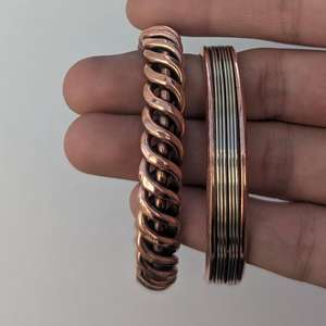 Pulsera de Cobre Puro Hecha a Mano: Brazalete Ajustable Minimalista, Banda de Bienestar - Product Image 5