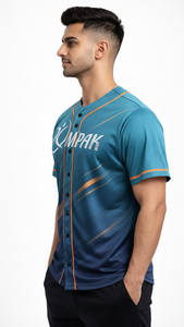 Camiseta deportiva de béisbol personalizada con tela de sublimación duradera y estilo atlético moderno - Product Image 6