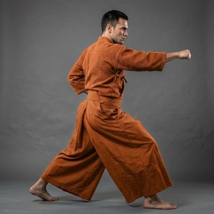 Conjunto de Keikogi y Hakama de Artes Marciales Personalizado para Hombre, Tejido Sashiko de Alta Resistencia, Uniforme de Entrenamiento Tradicional Plegado - Product Image 4