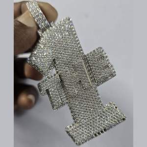 Colgante de Letra Unisex de Plata 925 con Baño de Rodio de Alta Gama, Estilo Hip Hop, con Moissanita VVS, Diseño Iced Out, de Moda - Product Image 1