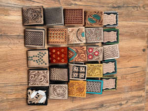 กระเป๋าสตางค์หนังแบบพับมือสำหรับผู้ชายดีไซน์แบบมีซิปยาวที่ใส่เงินสดได้อเนกประสงค์สีแทนมีสไตล์เหมาะเป็นของขวัญสำหรับเขา - Product Image 6