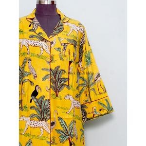 ชุดเดรสลำลองสไตล์กิโมโน แขนกว้าง พิมพ์ลายป่า คอวี ยาวระดับเข่า ผ้าฝ้าย 100% สีชมพู สีฟ้า ลายดอกไม้ ติดกระดุม มีเข็มขัดผูกเอง - Product Image 2