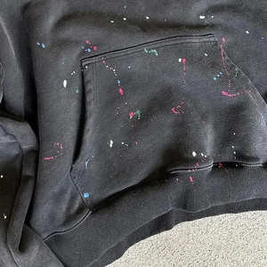 Sweat à capuche vintage personnalisé pour homme avec logo en strass sur le devant, en molleton de coton biologique 350 g/m², respirant, écologique, motif tie-dye, avec poche - Product Image 6