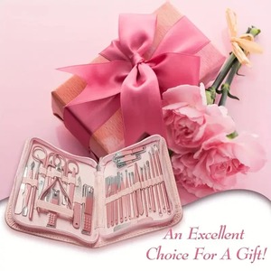 ชุดกรรไกรตัดเล็บสแตนเลส 30 ชิ้น ลายดอกซากุระ ใบมีดโค้ง สำหรับเล็บมือ เล็บเท้า มีดโกนคิ้ว ชุดอุปกรณ์เสริมความงาม - Product Image 3