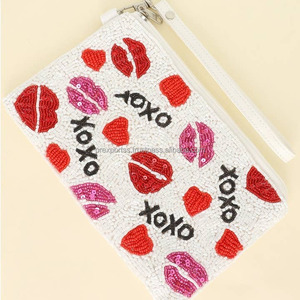 Pochette de soirée artisanale perlée et durable, motif infirmière, thème médical, sac à main de fête, fermeture magnétique, logo personnalisé, cadeau pour le secteur de la santé - Product Image 6