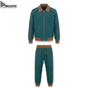 Conjunto Casual Cortavientos para Hombre, Chaqueta con Cuello y Cremallera Completa en Verde Azulado y Marrón, y Pantalones Jogger con Ribete, Ropa Deportiva - Product Image 1