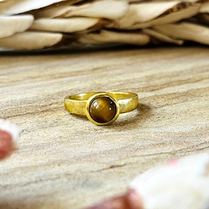 Anillos de Latón de Diseño Único, Anillo Minimalista de Ojo de Tigre, Joyería Boho de Latón para Mujer, Chapado en Oro de 18k, Texturizado, Solitario, Venta al por Mayor/OEM - Product Image 1